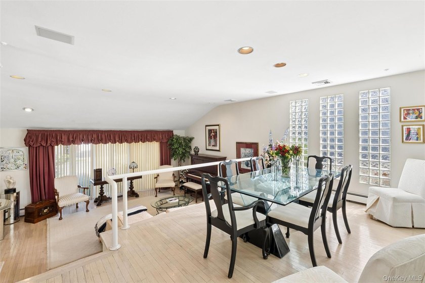 Merrick Extended Avalon Split, Features 4 Bedrooms, 3 Full Baths - photo 5
