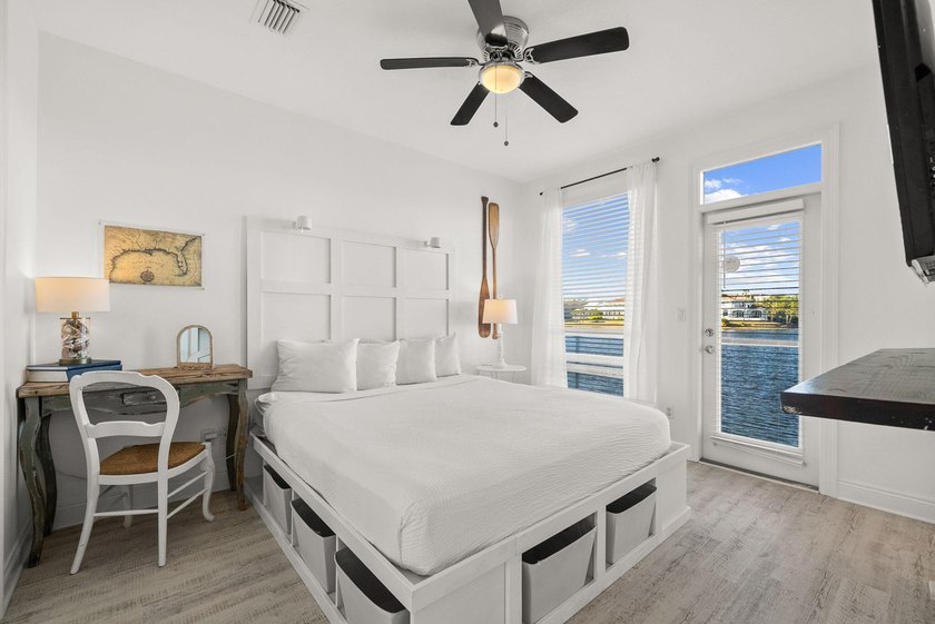 Sale includes TWO 1 BR 2 BA units priced at $500,000 each. Must - photo 12