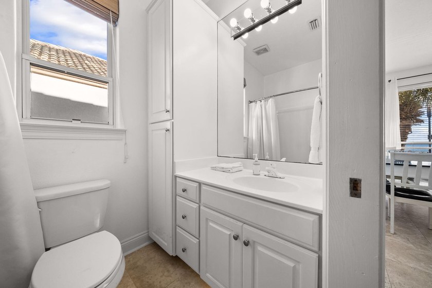 Sale includes TWO 1 BR 2 BA units priced at $500,000 each. Must - photo 27