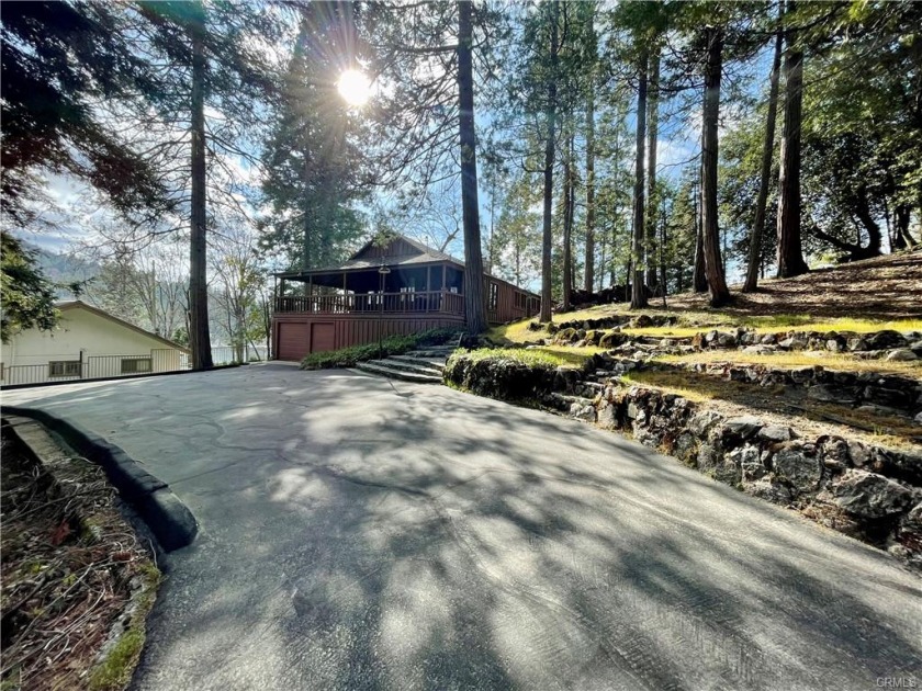 Secluded cabin overlooking Bass Lake on a half-acre lot. - photo 25