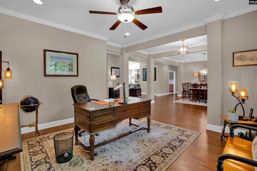 NEW PRICE! This custom built/2017 5 Bedroom home offers SO - photo 11