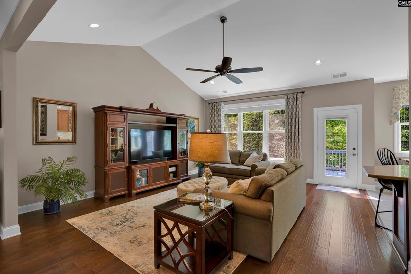 NEW PRICE! This custom built/2017 5 Bedroom home offers SO - photo 13