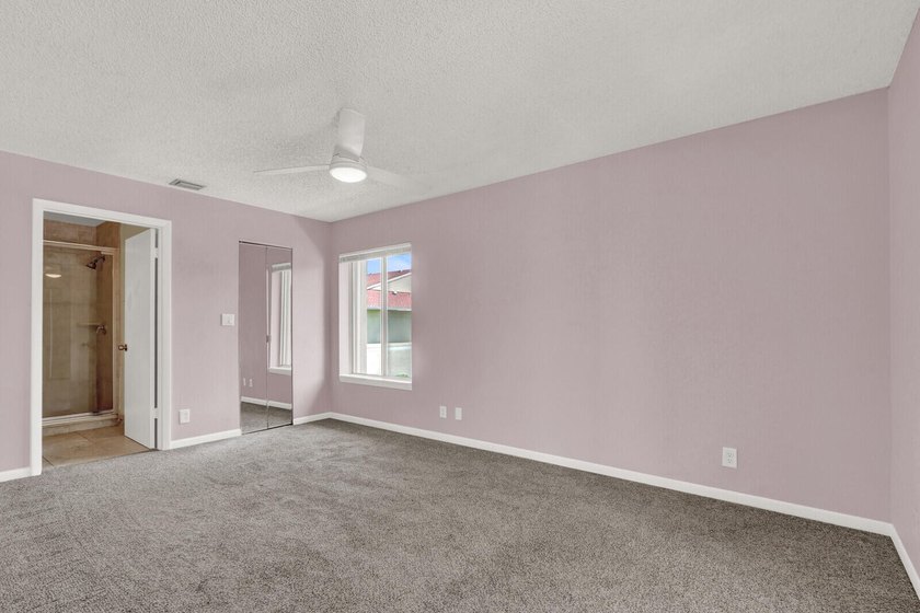 Beautifully updated 2-bedroom, 2-bathroom second-floor condo - photo 15