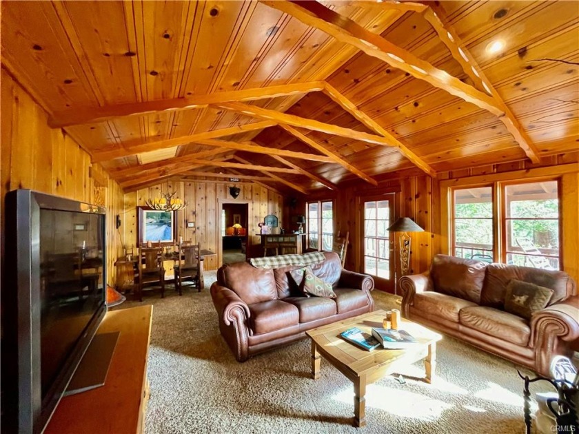 Secluded cabin overlooking Bass Lake on a half-acre lot. - photo 3