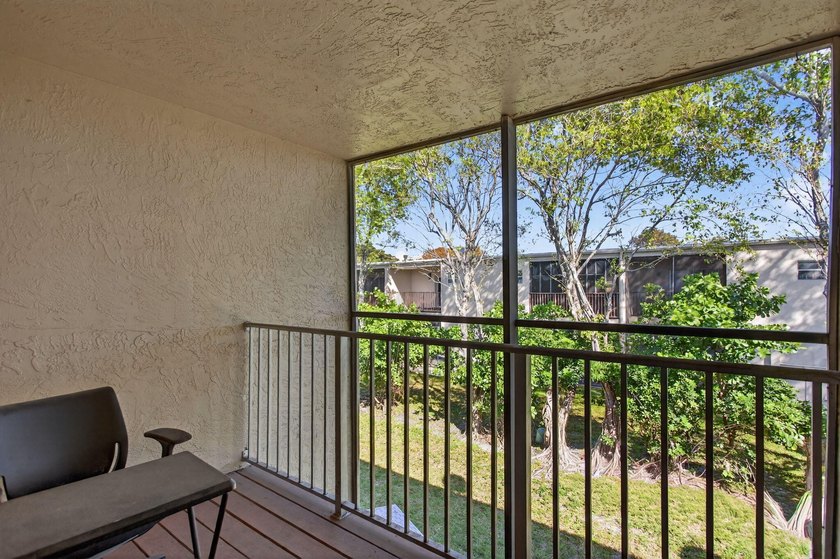 Spacious 4-bedroom, 2.5-bath townhouse ideally located in - photo 28