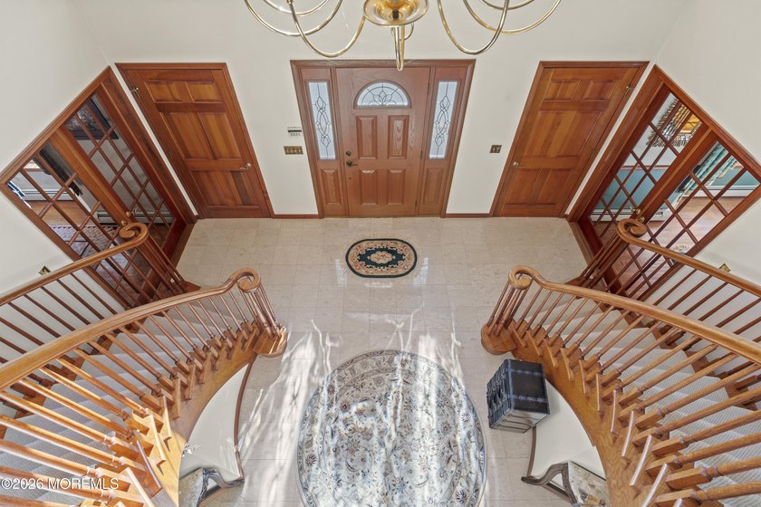 Custom Built 6 Bedroom 5.5 Bath Estate Home on private - photo 40