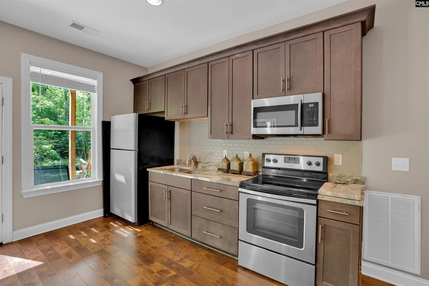 NEW PRICE! This custom built/2017 5 Bedroom home offers SO - photo 41