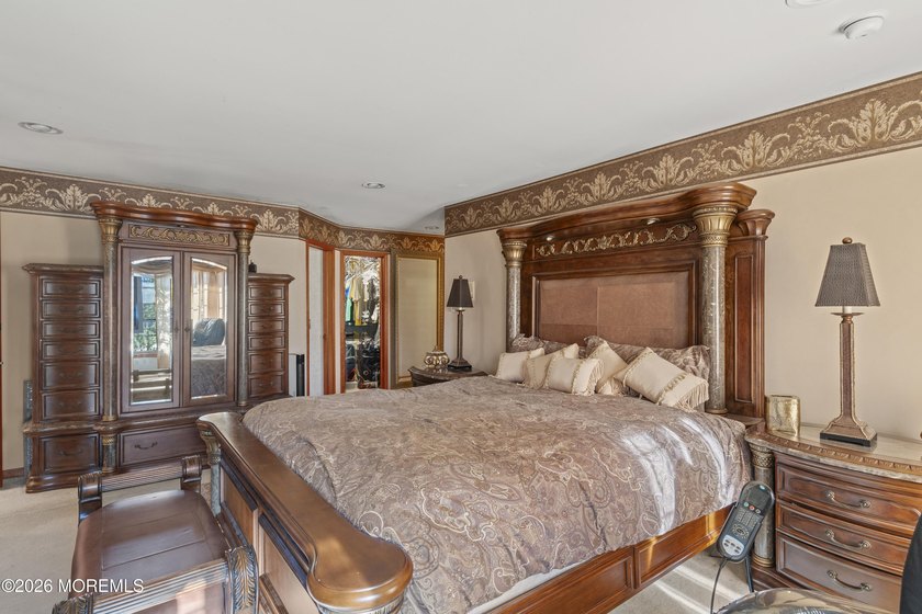 Custom Built 6 Bedroom 5.5 Bath Estate Home on private - photo 43