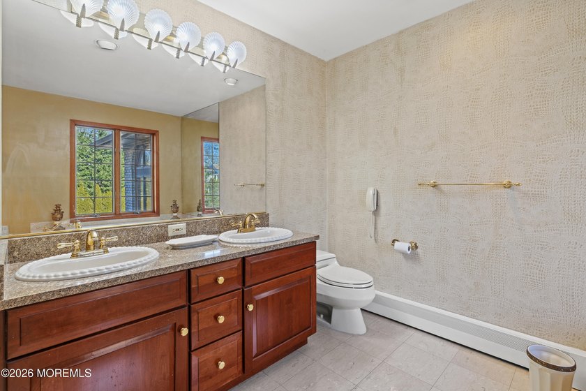 Custom Built 6 Bedroom 5.5 Bath Estate Home on private - photo 46