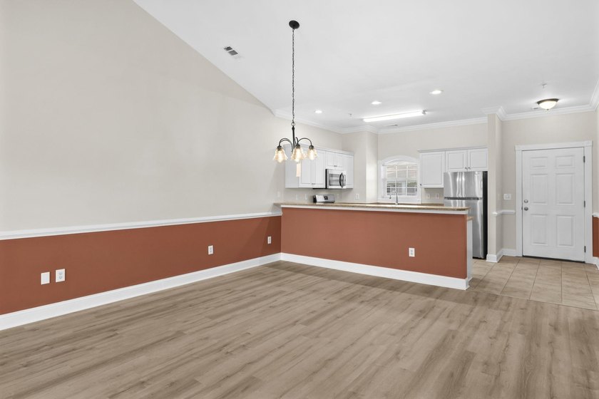 Lender Owned! Welcome to the desirable Tullamore Lakes - photo 8