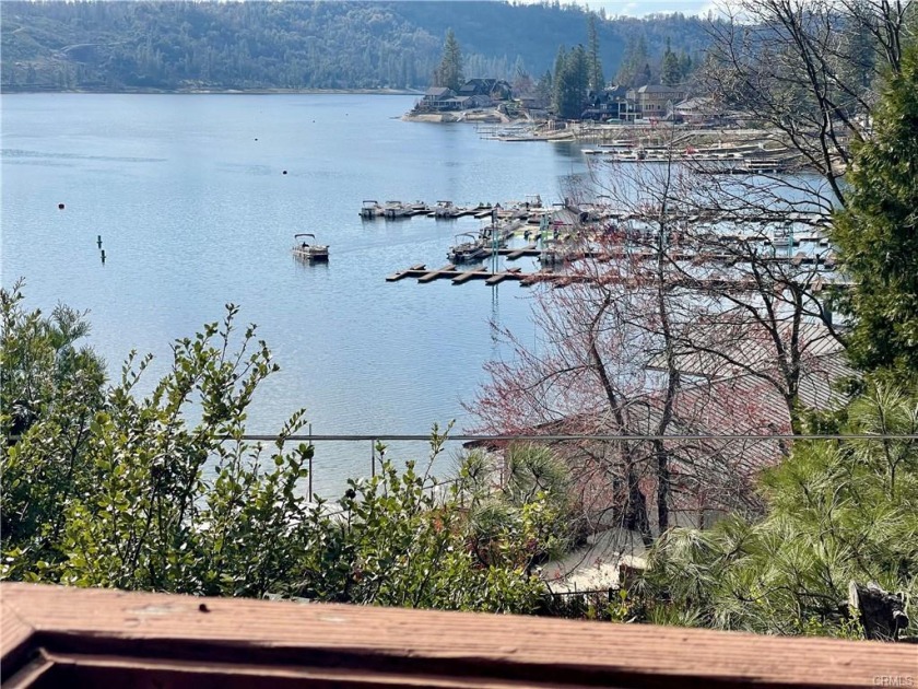 Secluded cabin overlooking Bass Lake on a half-acre lot. - photo 19
