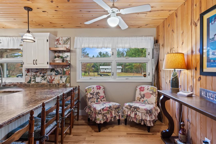 Seize The Opportunity! MOVE IN &amp; ENJOY! LARGE 4-BDRM 3-BATH - photo 9