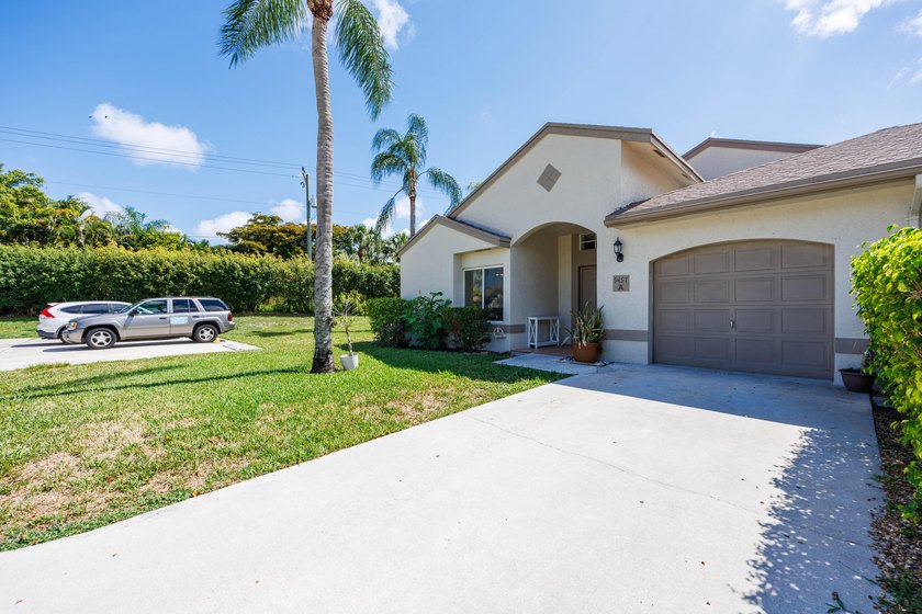 A truly hidden gem in west Boca Raton, beautiful community with - photo 50