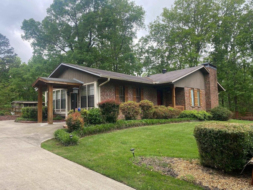 NEW ROOF AS OF FEB 17, 2025!!!!This beautiful Lakeview home is - photo 3