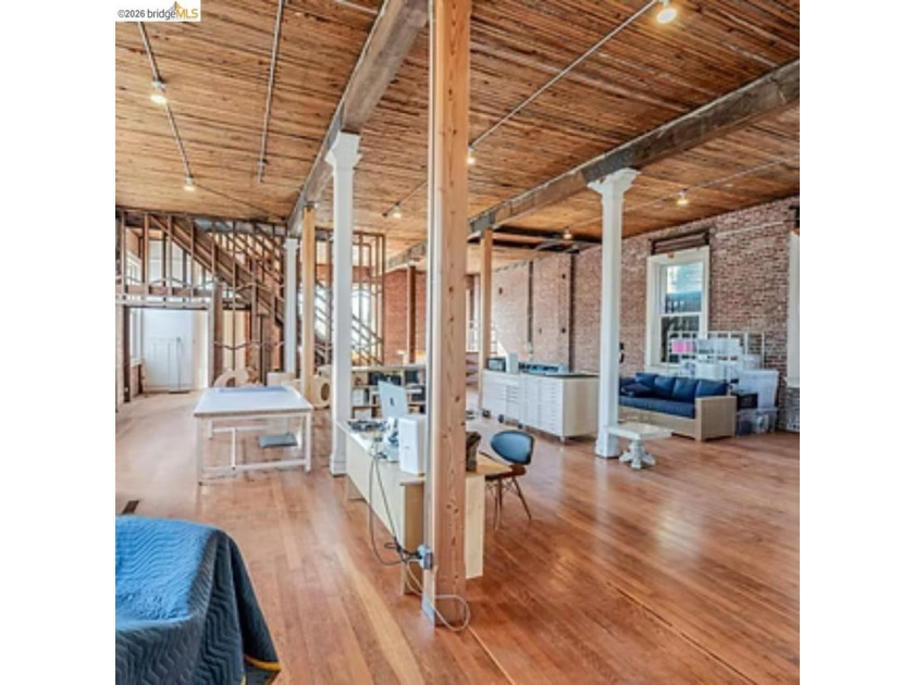 This two-story commercial property, built in 1906, offers 5,600 - photo 12