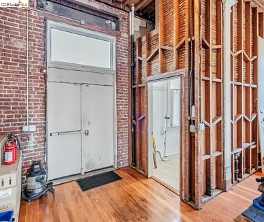 This two-story commercial property, built in 1906, offers 5,600 - photo 16