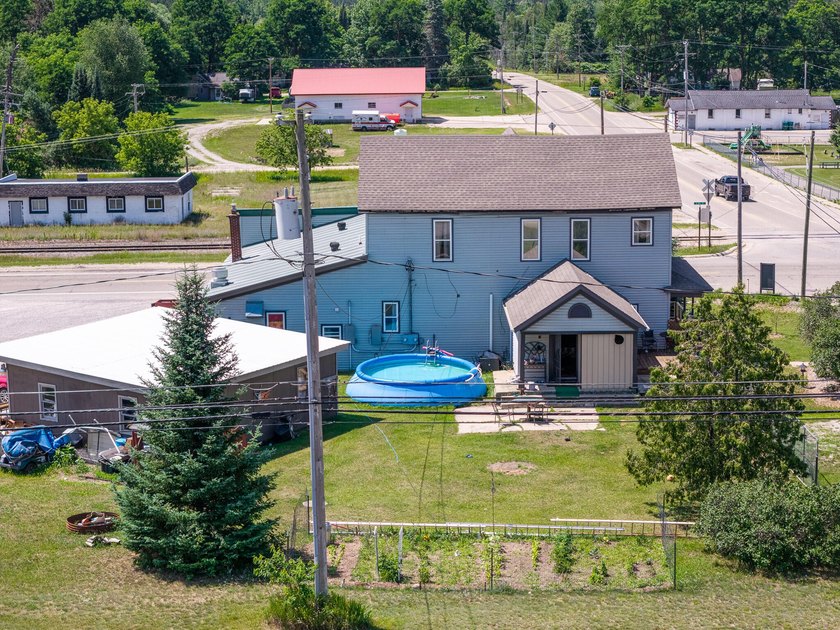 Looking for a property with endless possibilities? This - photo 36