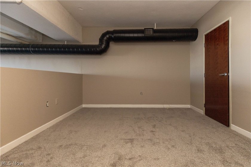 Spacious three-level, one-bedroom condo located in the desirable - photo 18
