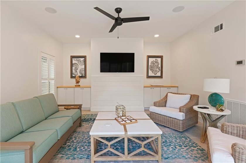 Located in the heart of St. Simons Island's coveted South end - photo 25