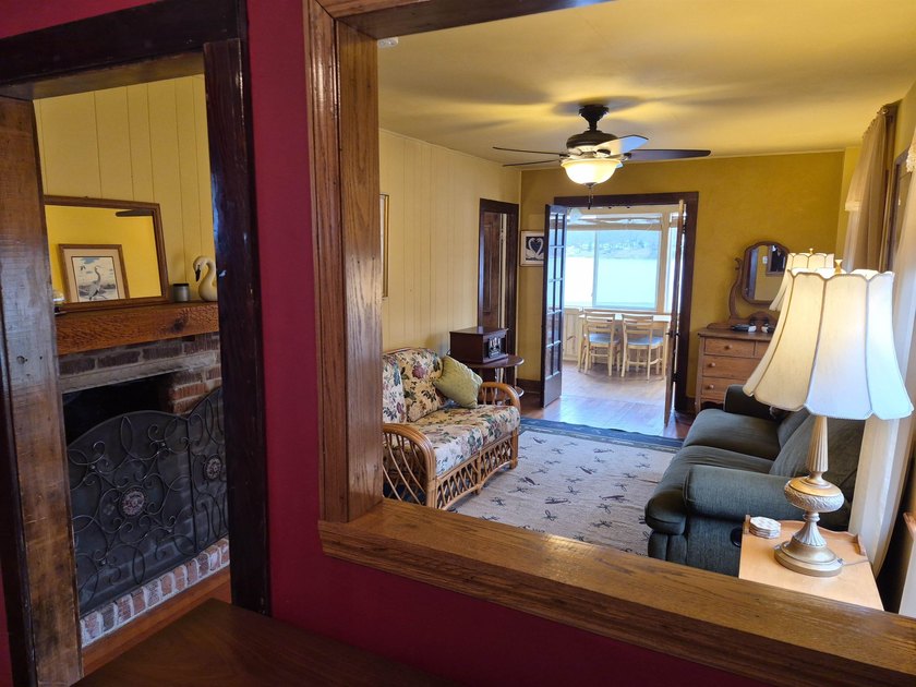 EXPERIENCE THE FEELING OF THE NORTHWOODS JUST OVER THE BORDER IN - photo 7