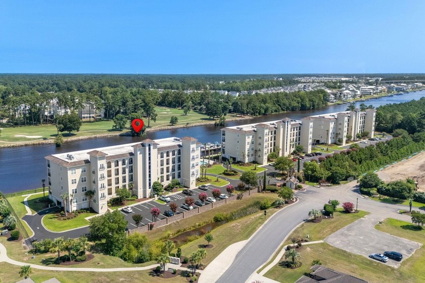 ~UPSCALE WATERFRONT LUXURY WITH A PRIVATE BOAT DOCK~ Experience - photo 2