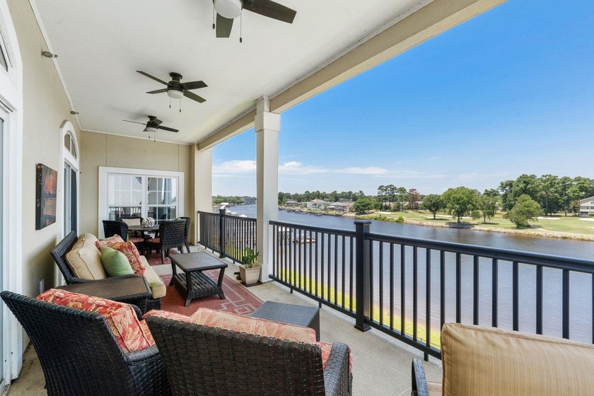 ~UPSCALE WATERFRONT LUXURY WITH A PRIVATE BOAT DOCK~ Experience - photo 9
