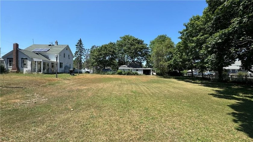 Enjoy the opportunity to own a vacation home on beautiful Block - photo 6