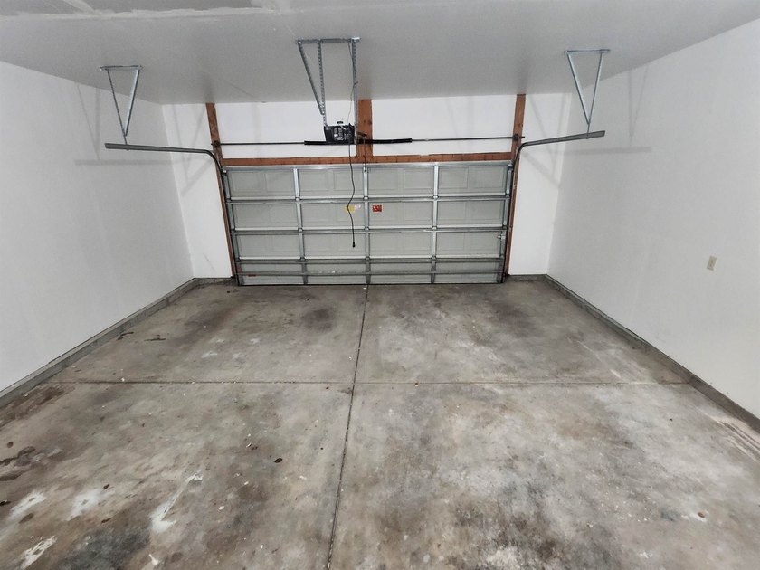 Great opportunity in gated community in East Wichita. Brick - photo 15