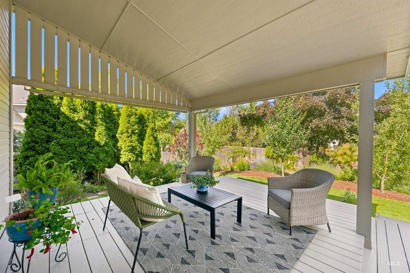 Inviting Lexington Hills home nestled on a quiet cul-de-sac - photo 38