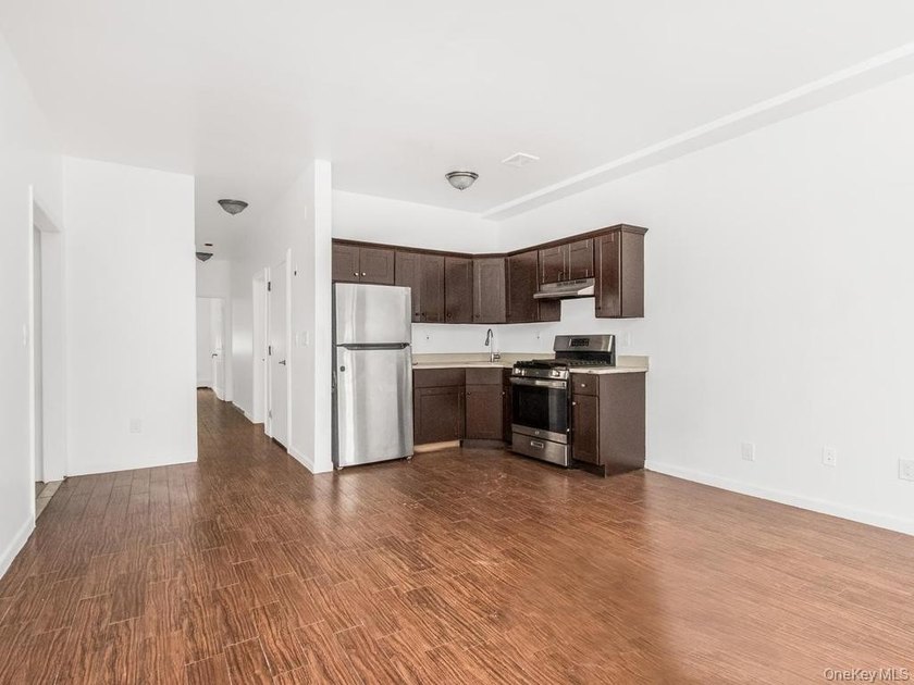 Discover the possibilities at 3939 Secor Avenue in the Bronx - photo 3