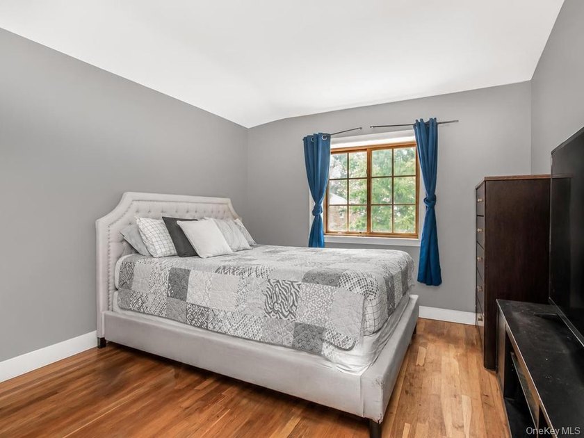 Discover the possibilities at 3939 Secor Avenue in the Bronx - photo 9