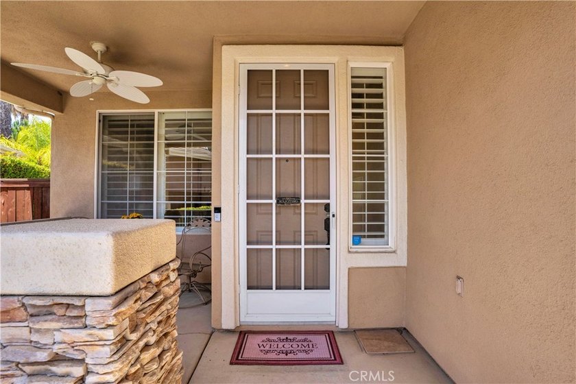 Amazing Lake &amp; Golf Course Views! Located on a quiet cul-de-sac - photo 11