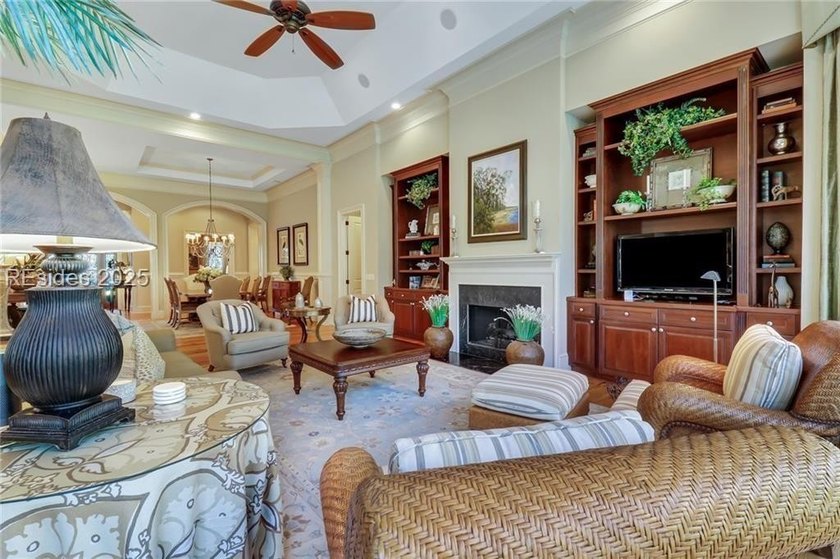 Step into perfection - size, style, and layout all come together - photo 15