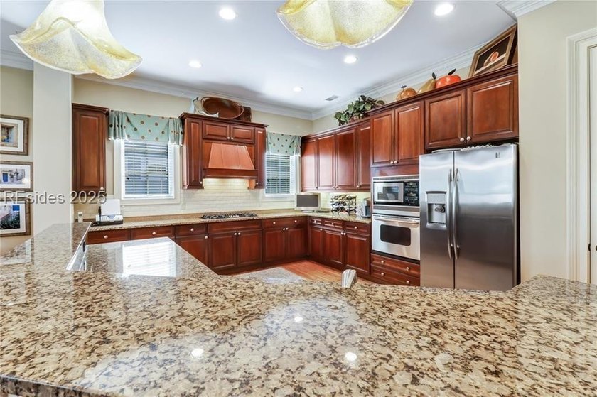 Step into perfection - size, style, and layout all come together - photo 23