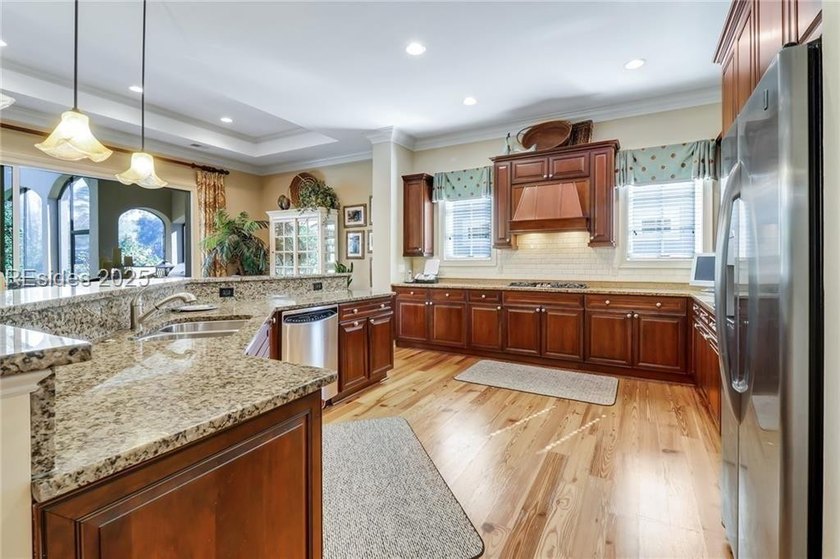Step into perfection - size, style, and layout all come together - photo 24