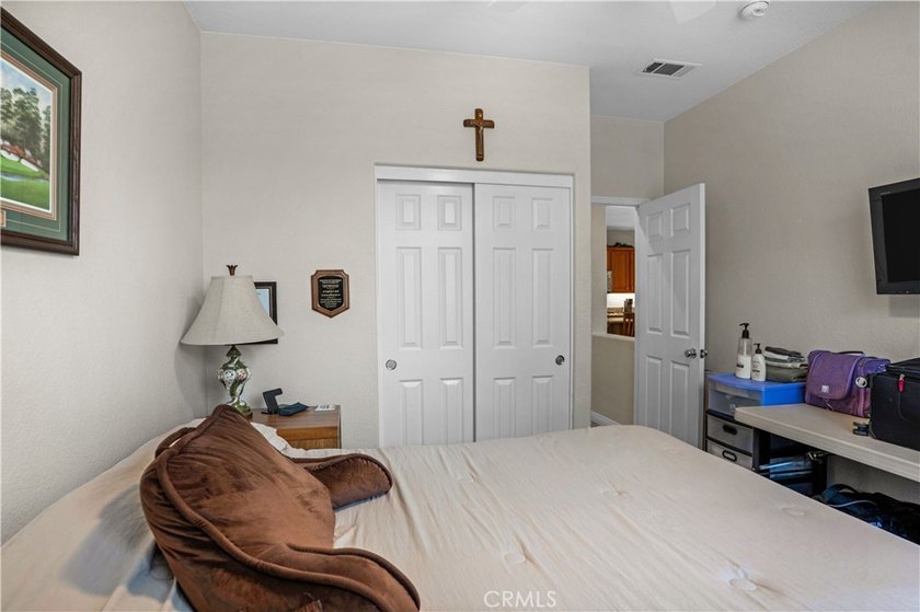 Amazing Lake &amp; Golf Course Views! Located on a quiet cul-de-sac - photo 24