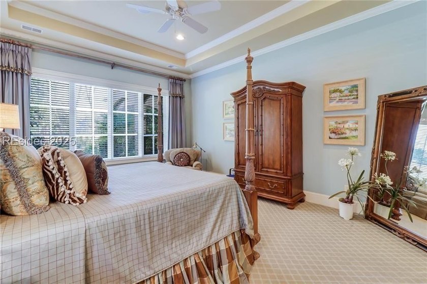 Step into perfection - size, style, and layout all come together - photo 26