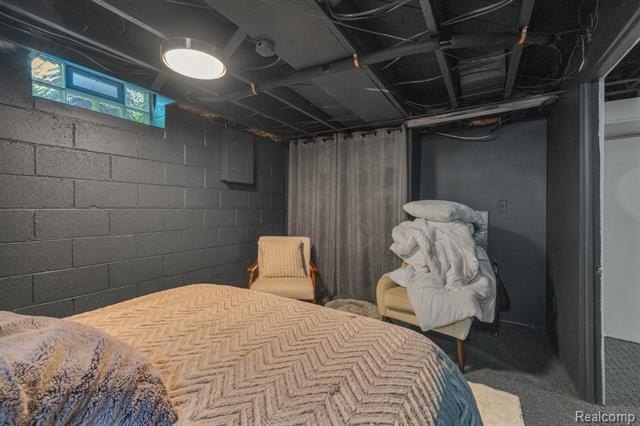 Beautifully renovated ranch located in the heart of Pleasant - photo 31
