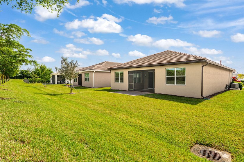 Live the resort lifestyle in **Valencia Grove at Riverland** - photo 31