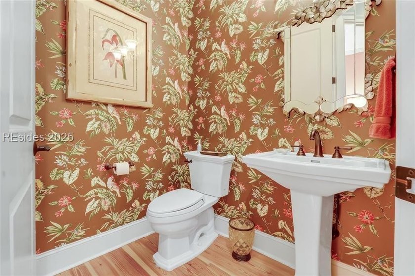 Step into perfection - size, style, and layout all come together - photo 35