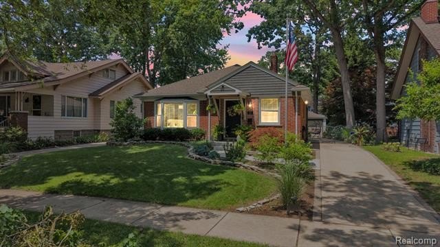 Beautifully renovated ranch located in the heart of Pleasant - photo 35