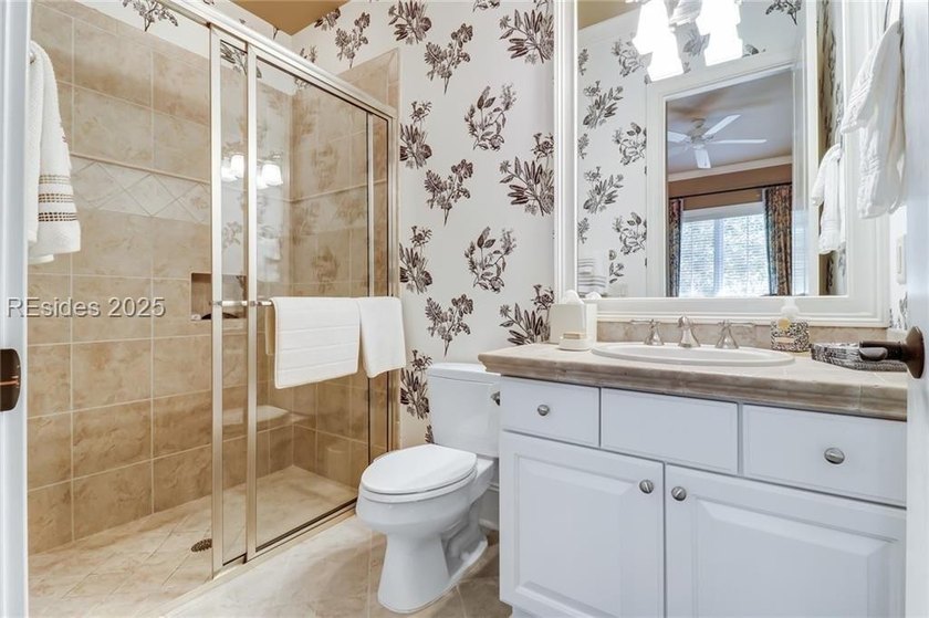 Step into perfection - size, style, and layout all come together - photo 39