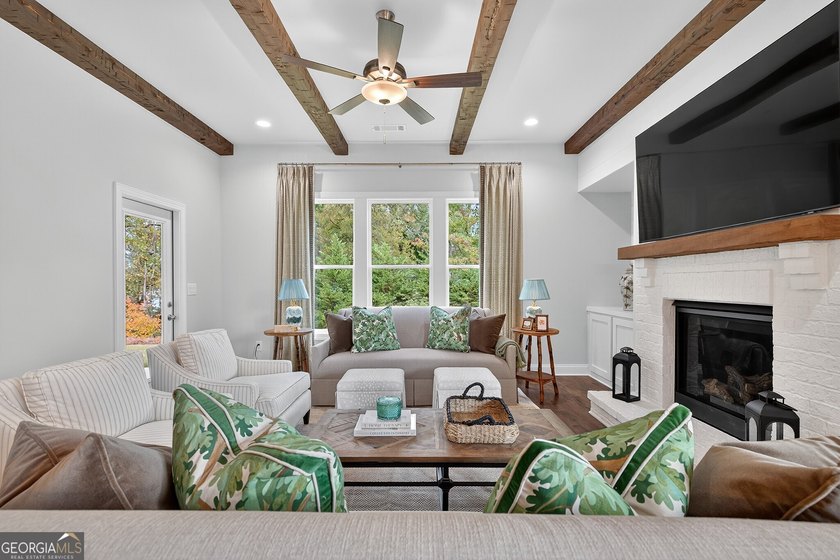The Everglade Plan built by Walker Anderson Homes is a Beautiful - photo 20