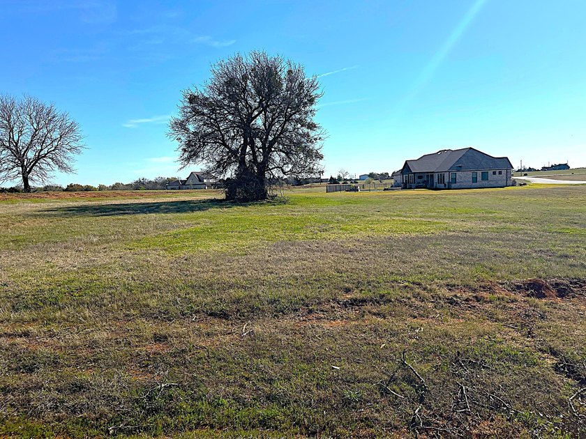 Centrally located in Rock Creek, Pasadera is one of the largest - photo 2