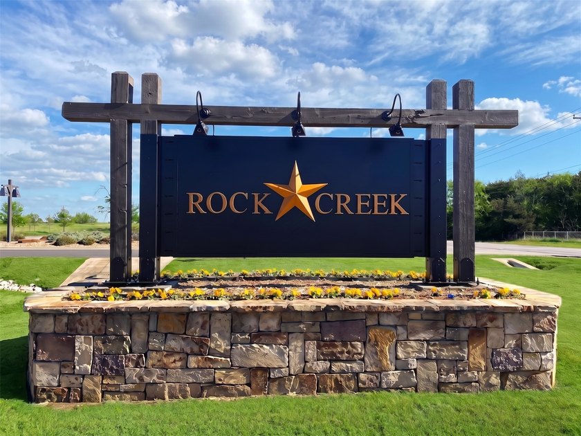 Centrally located in Rock Creek, Pasadera is one of the largest - photo 7