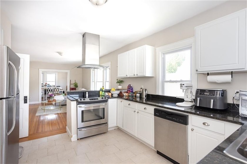 Exceptional North End two-family just minutes from downtown - photo 16