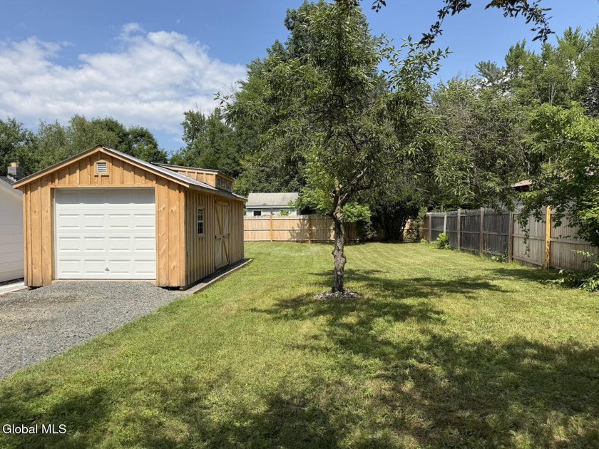 Completely Renovated 2-Bedroom Home on 1.2 Acres Move right into - photo 23