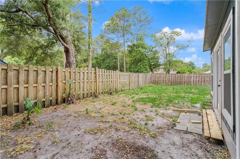 Welcome to 100 Millers Trace, a beautifully maintained 3-bedroom - photo 22