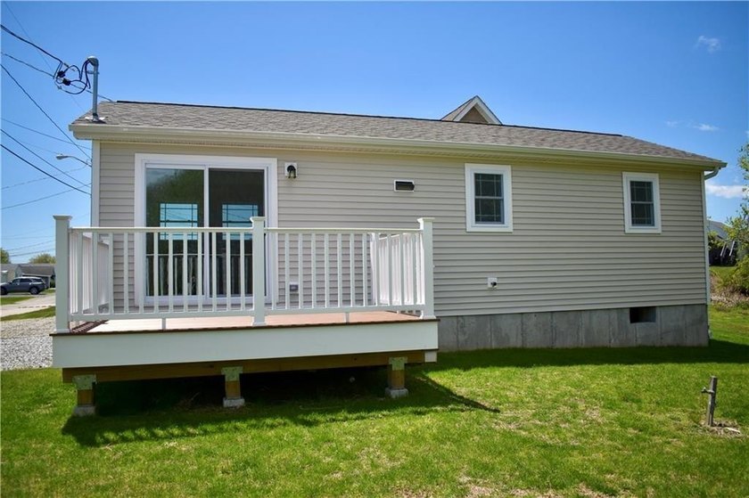Brand New Cottage in the heart of Narragansett at Knowles Camp - photo 3