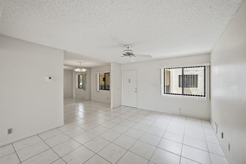 Spacious 2-bedroom, 2-bath corner unit located on the second - photo 8